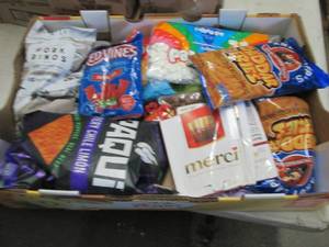 lot 306 image: Flat of Assorted Snacks& Food Items...