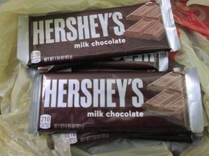 lot 329 image: 12- 1.55 oz Hersheys Bars...