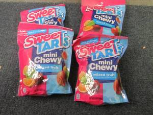 lot 387 image: 4- 12 oz Sweet Tart Mini Chewy...