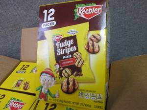 lot 413 image: 4- 12 pk  1 oz Keebler Fudge Stripe...