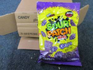 lot 420 image: 12- 8.02 Sour Patch Kids Grape...