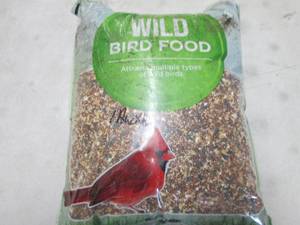 lot 428 image: Wild Bird Feed...