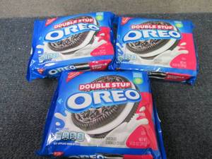 lot 398 image: 3- 14.03 oz Oreos Double Stuf...
