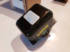 lot 39 image: webster ignition transformer