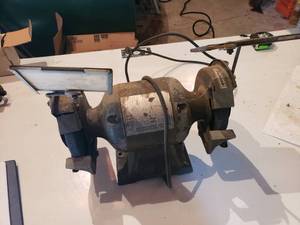 lot 54 image: bench top grinder