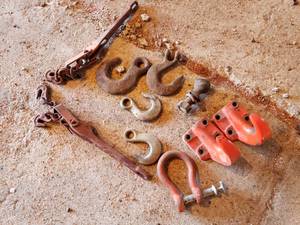 lot 61 image: chain binders hooks and clevis