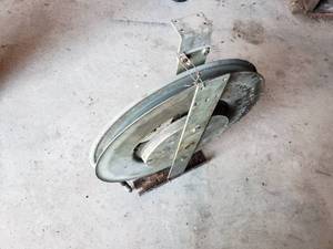 lot 123 image: bulk oil hose reel