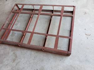 lot 128 image: steel pallet for oil drum storage see picks for dimensions