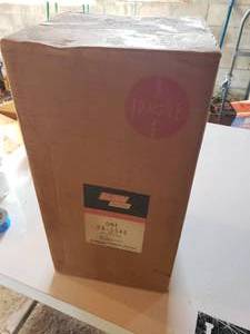lot 182 image: (1) BALDWIN outer air filter # PA-2546