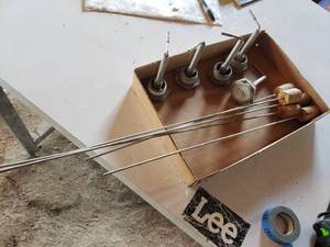 lot 192 image: (5) new fuel barrel end gauges and floats
