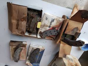 lot 221 image: lot of new brake pads see picks for sizes and condition