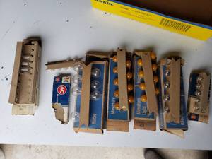 lot 230 image: large lot of clearance and tail light bulbs