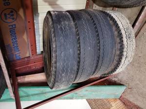 lot 256 image: set of (4) used 7.50-16 tires
