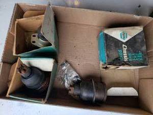 lot 268 image: ball joints and chassis parts