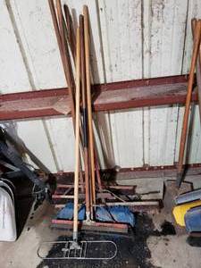 lot 293 image: large lot of rakes, brooms