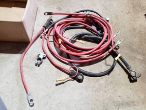 lot 303 image: NEW battery cables and ends