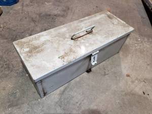 lot 307 image: larger metal toolbox see picks with measurements