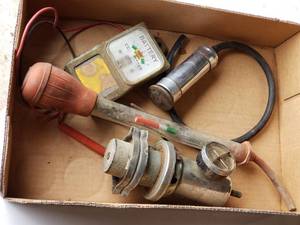lot 317 image: vintage testers