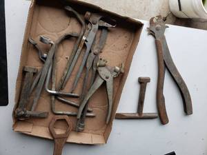 lot 326 image: brake changing tools