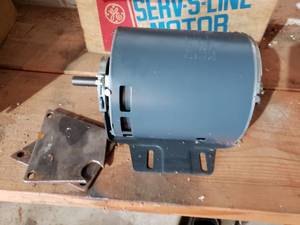 lot 330 image: NEW GE 13 hp electric motor in box see picks for specs