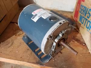 lot 331 image: NEW FASCO electric motor see picks for specs