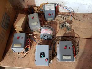 lot 333 image: ignition transformers for hvac