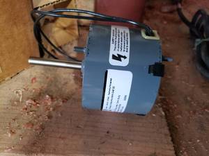 lot 338 image: NEW DAYTON blower fan motor see picks for specs