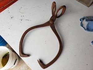 lot 348 image: 16 ICE TONGS