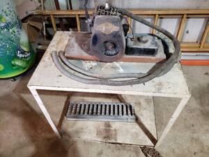 lot 366 image: VINTAGE BRIGS AND STRATON MOTORPOWER UNIT with stand