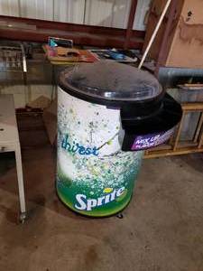 lot 372 image: Sprite cooler display