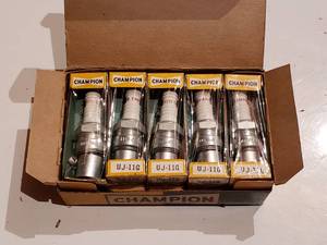 lot 417 image: new old stock box of CHAMPION spark plugs