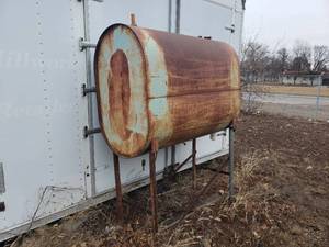 lot 447 image: 275 gallon fuel barrel