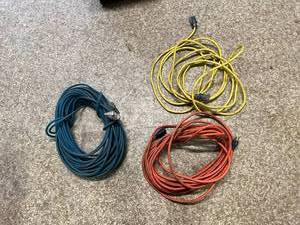 lot 82 image: Extension Cords