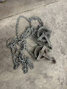 lot 86 image: 2000# Chain Pulley
