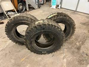 lot 121 image: 3 New Co-Op 5300-144-02 Tires H78-14