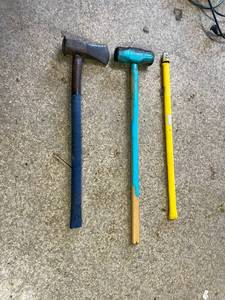 lot 132 image: Long Handle Tools