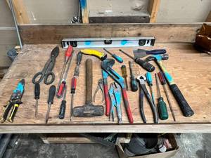 lot 142 image: Hand Tools