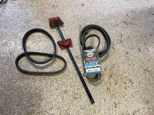 lot 146 image: Snowmobile Belts & Gates Belt Guide