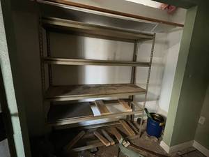 lot 167 image: Shelving Unit