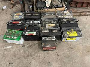 lot 187 image: Auto Batteries