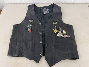lot 9 image: Size M Leather Vest with Motorcycle Patches & Pins