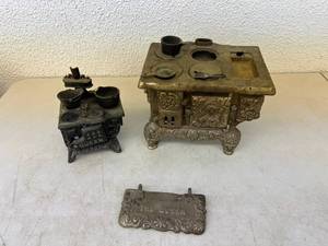 lot 13 image: Vintage Miniature Stoves