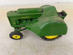 lot 31 image: John Deere 60 Orchard 1993 Special Edition