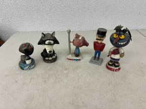 lot 41 image: MN Bobbleheads