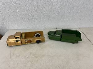 lot 44 image: Vintage Toy Trucks