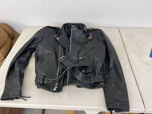 lot 61 image: Size M Leather Jacket