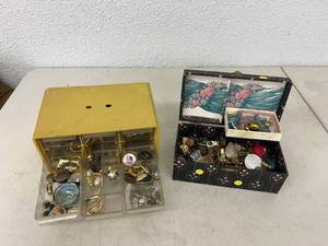 lot 81 image: 2 Boxes of Pins, Buttons, Coins, Jewelry & Misc