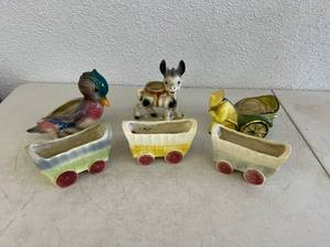 lot 109 image: Planters