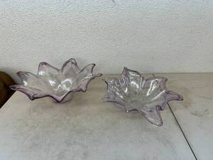 lot 145 image: Glass Display Pieces