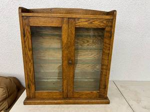 lot 152 image: Display Cabinet